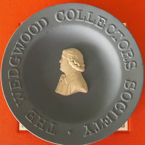 Wedgwood plate - Picture 3 of 3